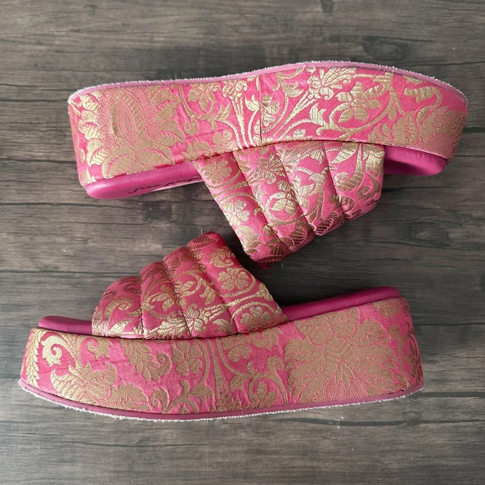 Free People Almost Paradise Brocade Platform Pink Gold Sandals Women's Size 39‎